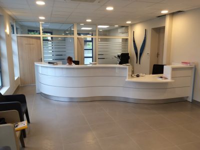 Mobilier-banque-accueil-1